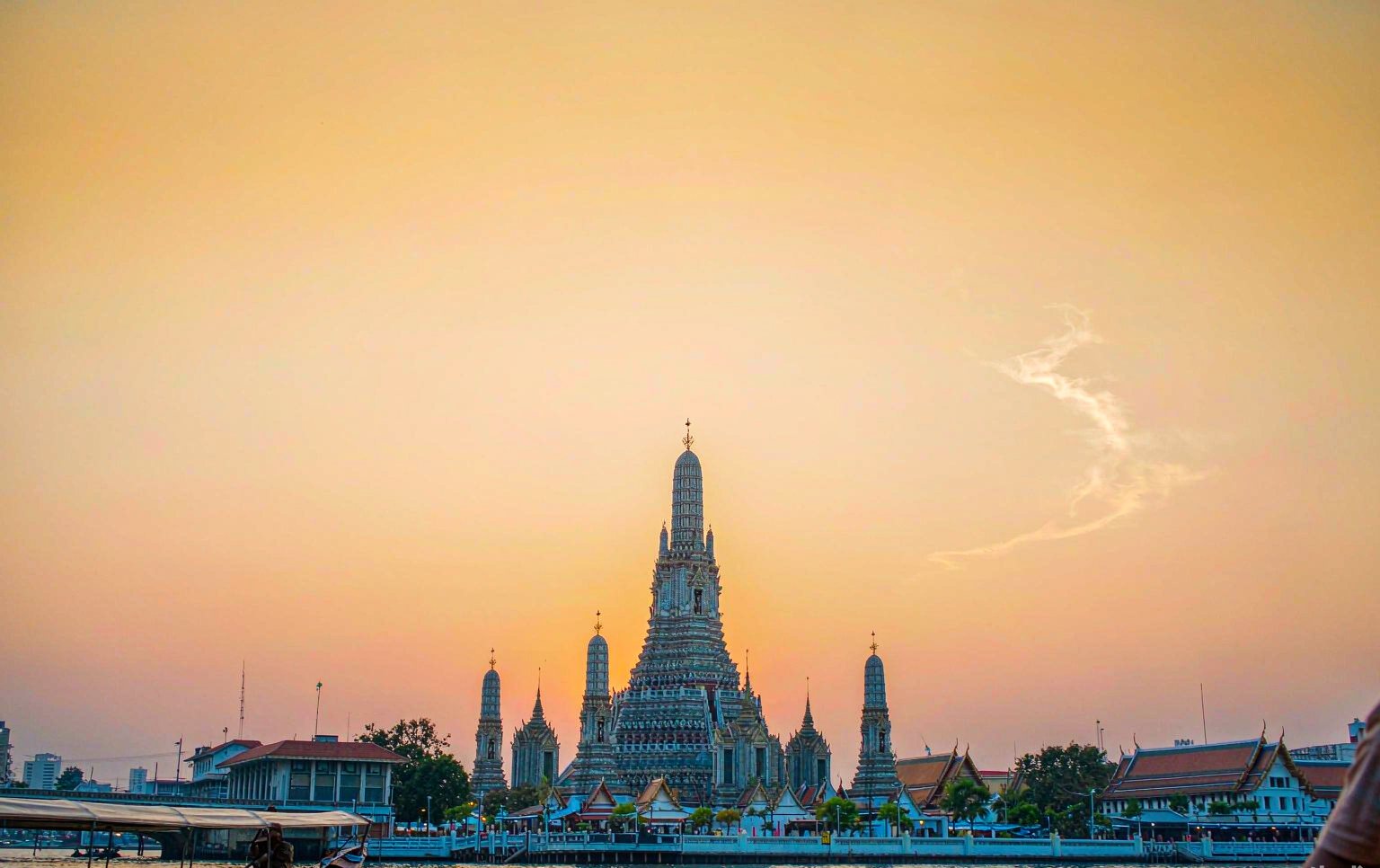 Wat Arun at sunset